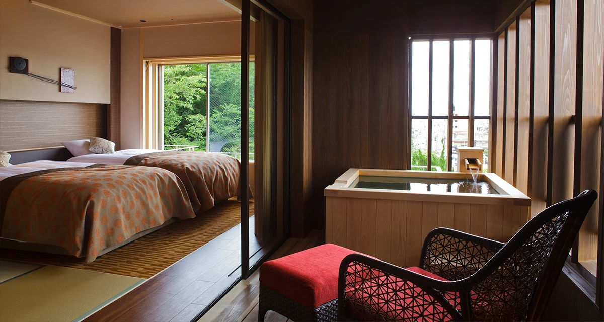 Semi-suite Japanese-style room